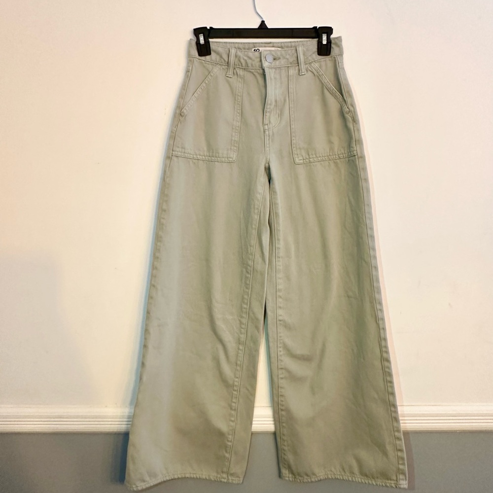 SO High-Rise Wide-Leg Pants in Light Green